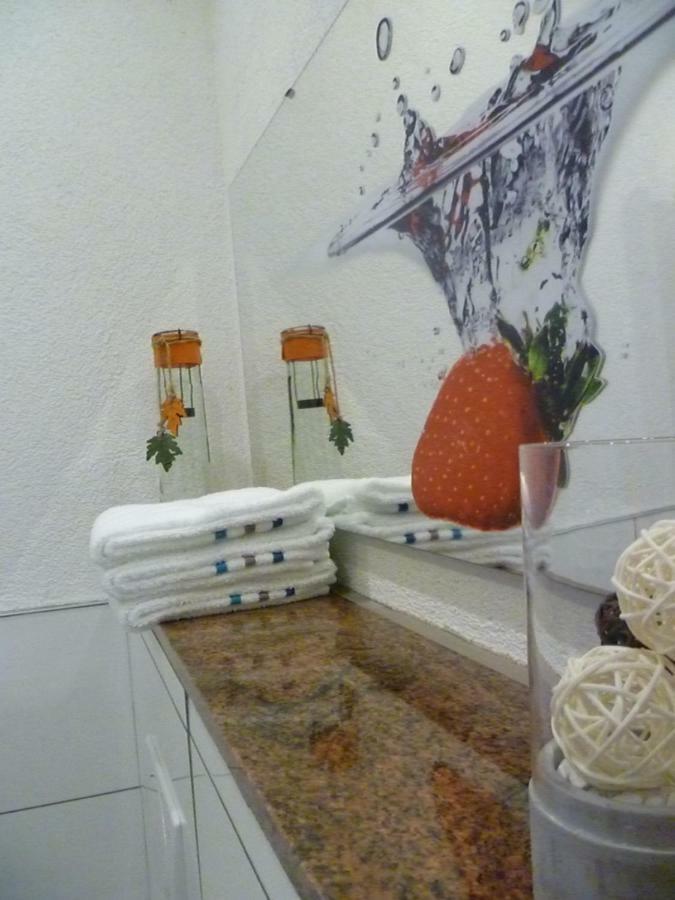 Moderne Wohnung in barockem Altstadthaus nahe Altstadt und Radweg Blieskastel Exterior foto